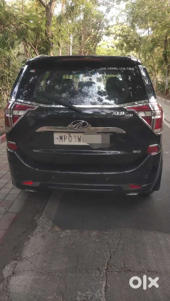Mahindra Xuv500 W112019