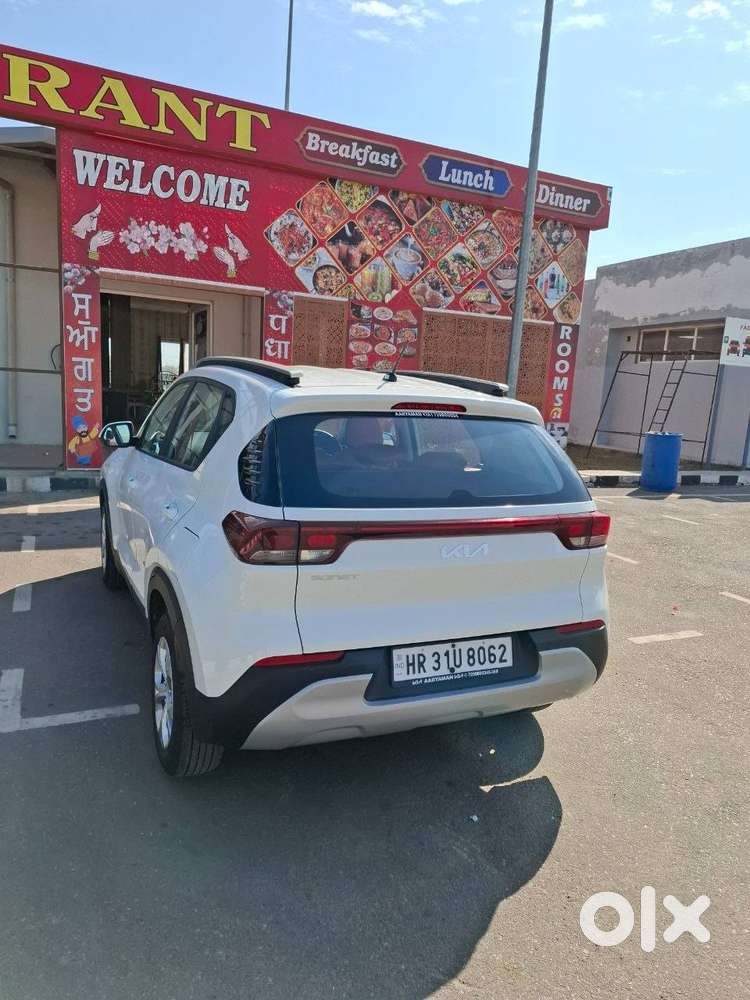 Kia Sonet Petrol 2023 - Like Brand New