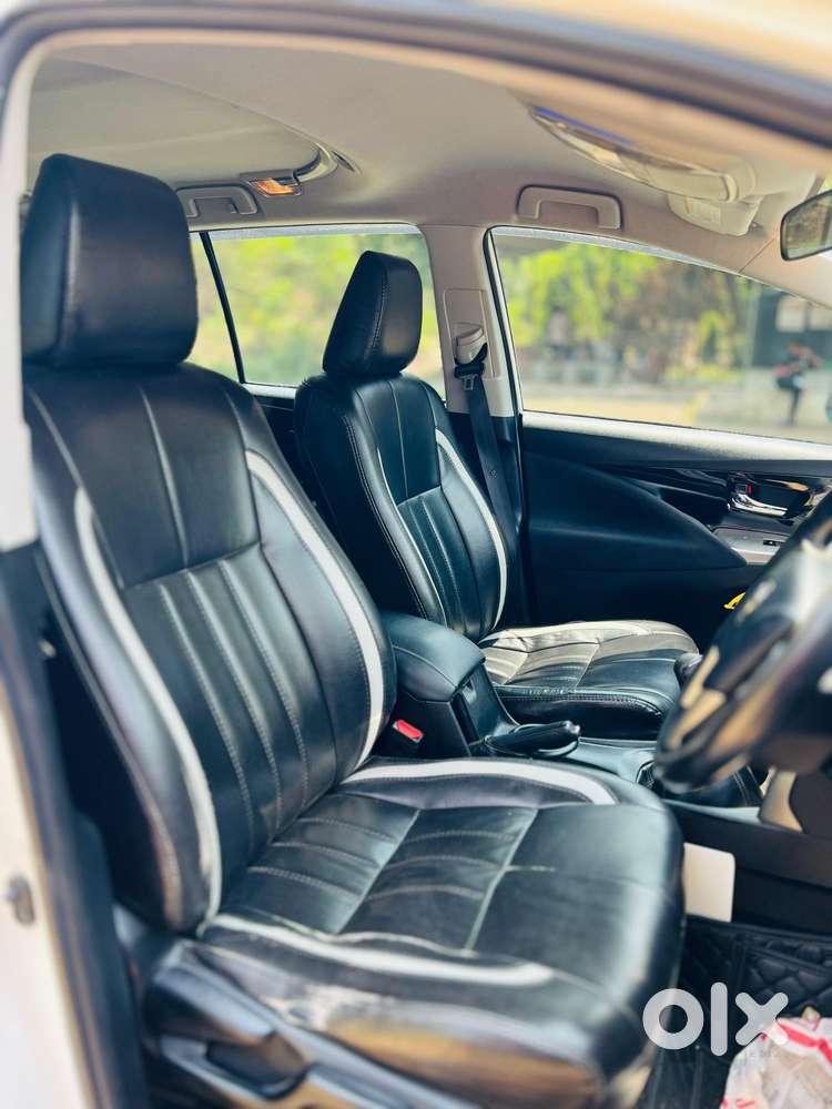 Toyota Innova Crysta 2.4 V 8 Str, 2017, Diesel