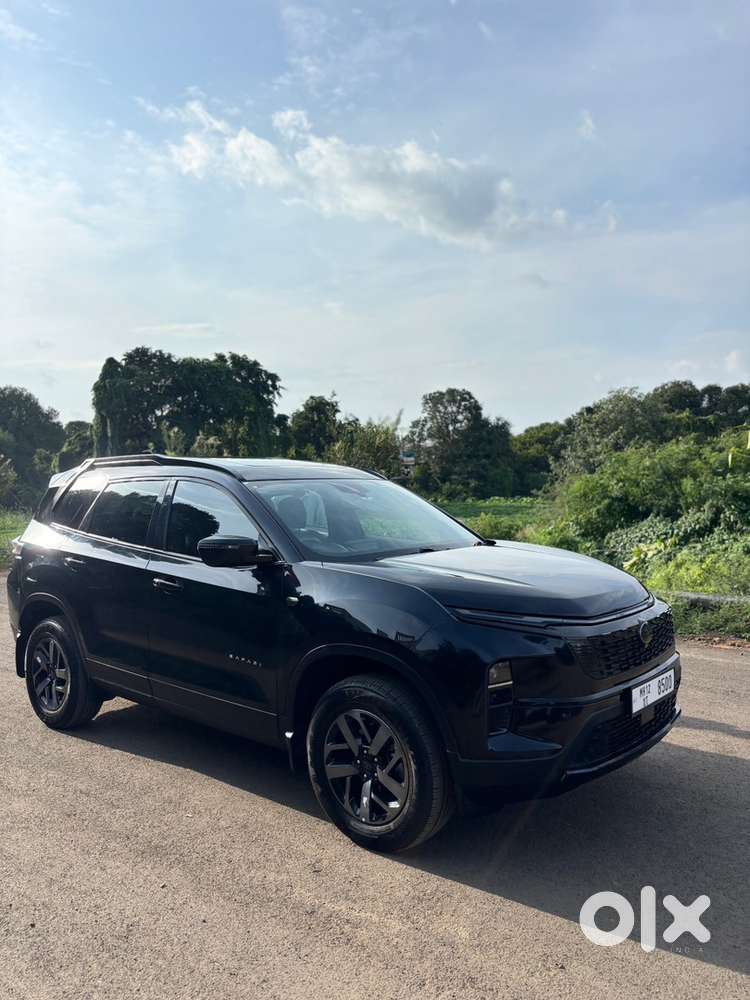 Tata Safari Dark Edition D At 2025