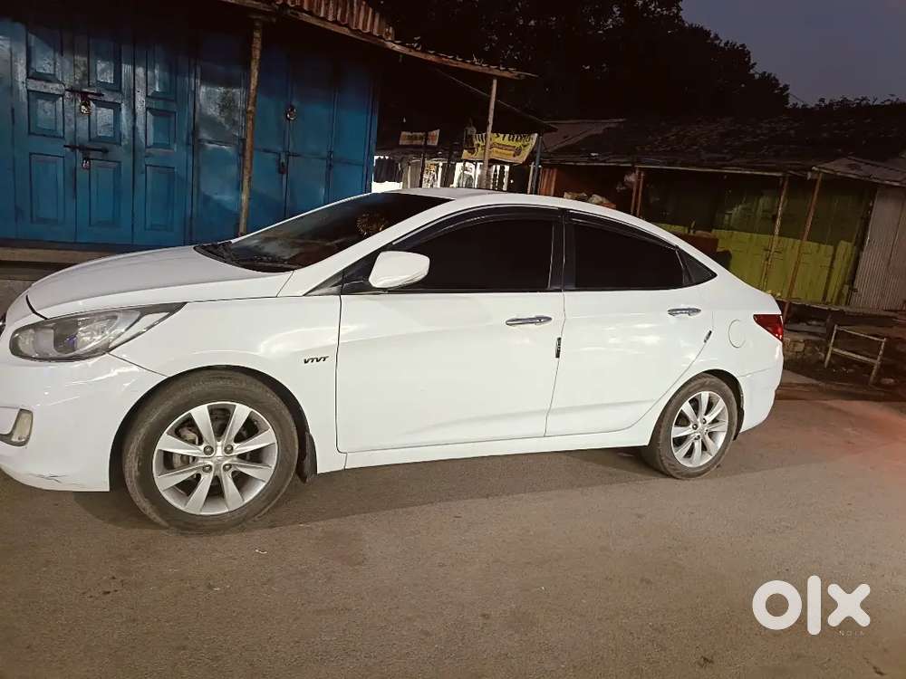 Hyundai Verna 1.6 Sx 2011