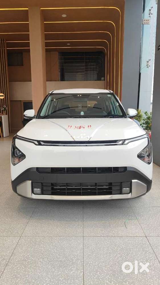 Kia Carens Clavis (nov-25) – Showroom Condition