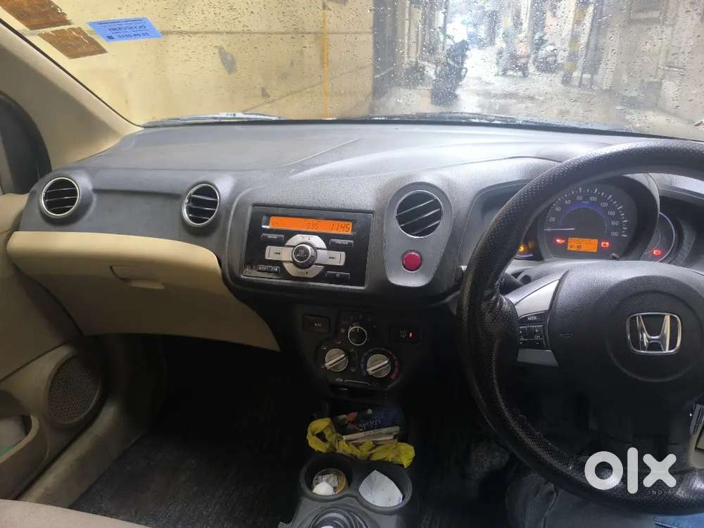 Honda Brio Petrol Mt 2015
