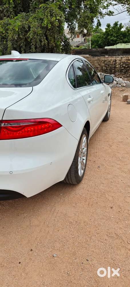 Jaguar Xf Petrol 2019