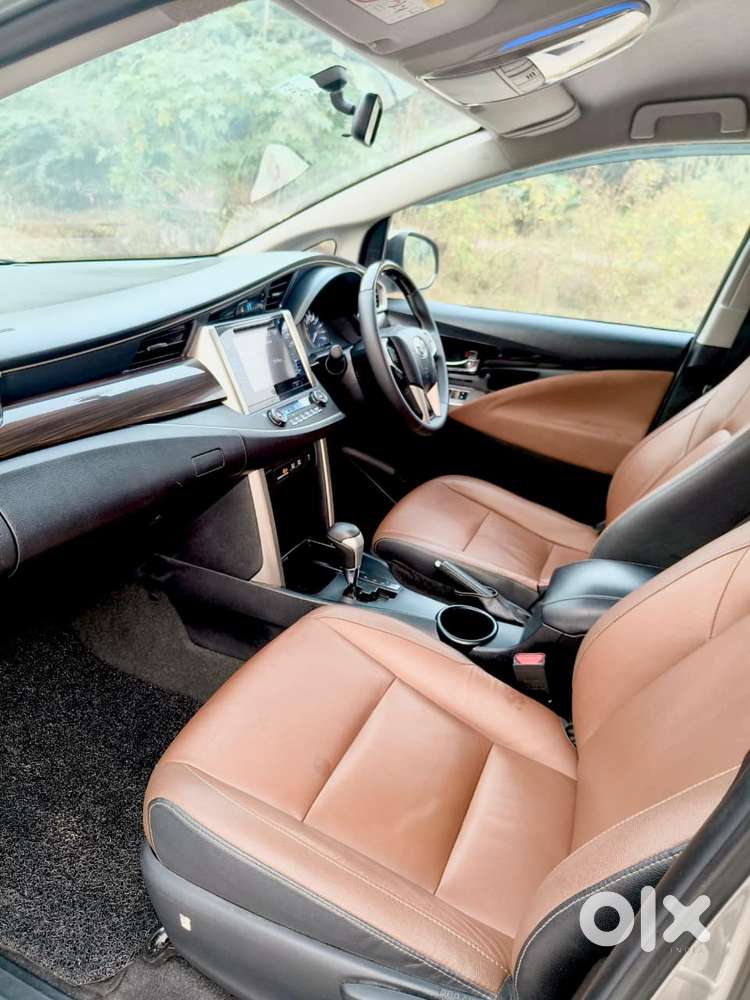 Toyota Innova Crysta 2.8z Automatic, 2018, Diesel