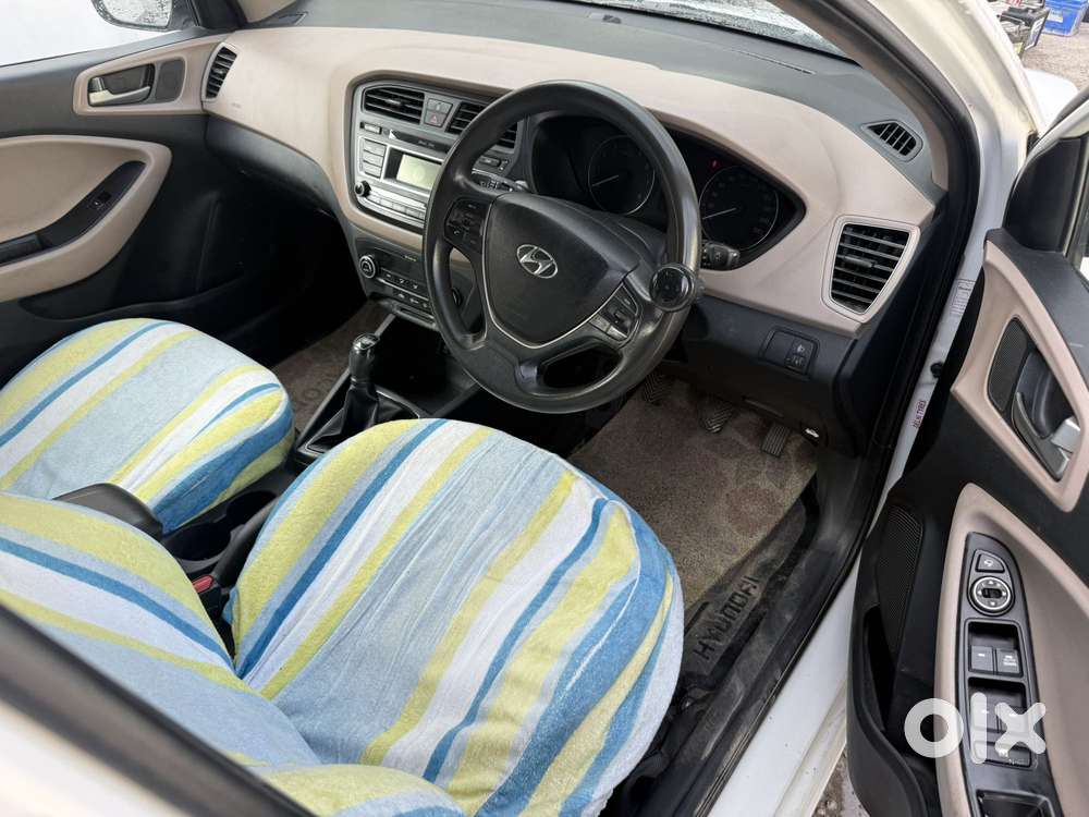 Hyundai Elite I20 Sportz (o) 1.4, 2017, Petrol