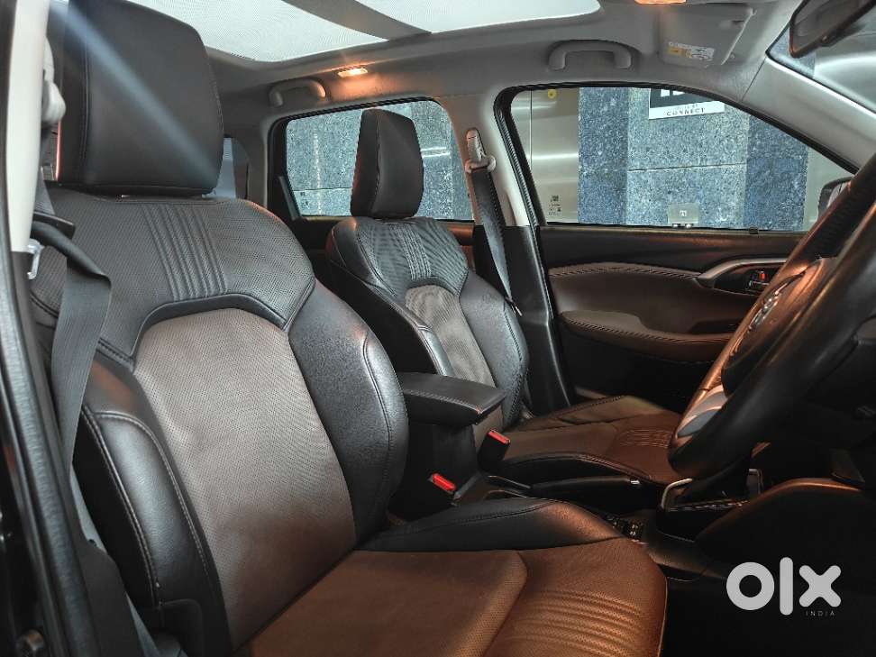 Toyota Urban Cruiser Hyryder 1.5 V Hybrid, 2023, Petrol