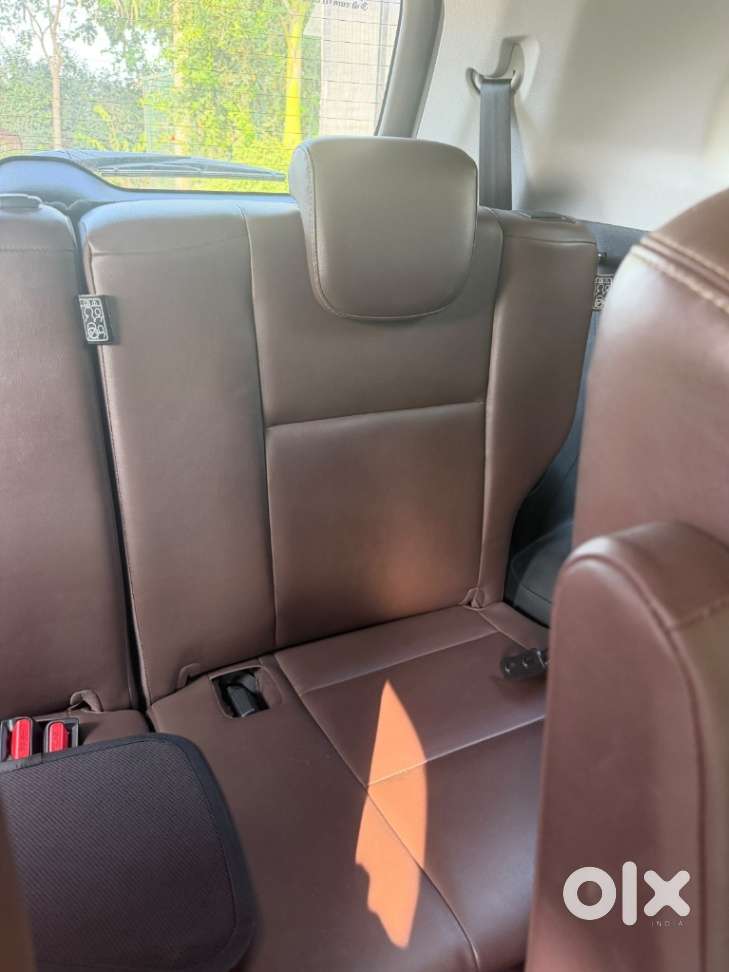 Toyota Innova Hycross 2.0 Zx Hybrid 7 Str, 2026, Petrol
