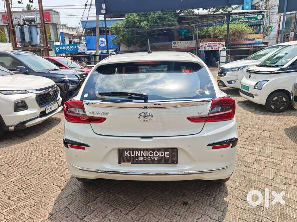Toyota Glanza 1.2 V Amt, 2024, Petrol