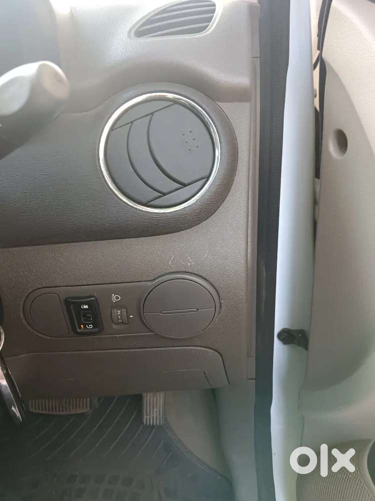 Hyundai I10 2013 Cng & Hybrids 70000 Km Driven Insurance With Ac