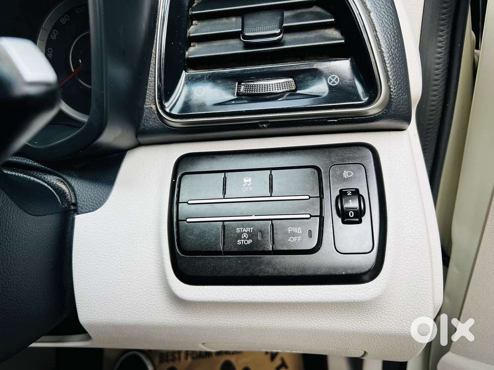 Mahindra Xuv300 W8 Option Diesel, 2019, Diesel