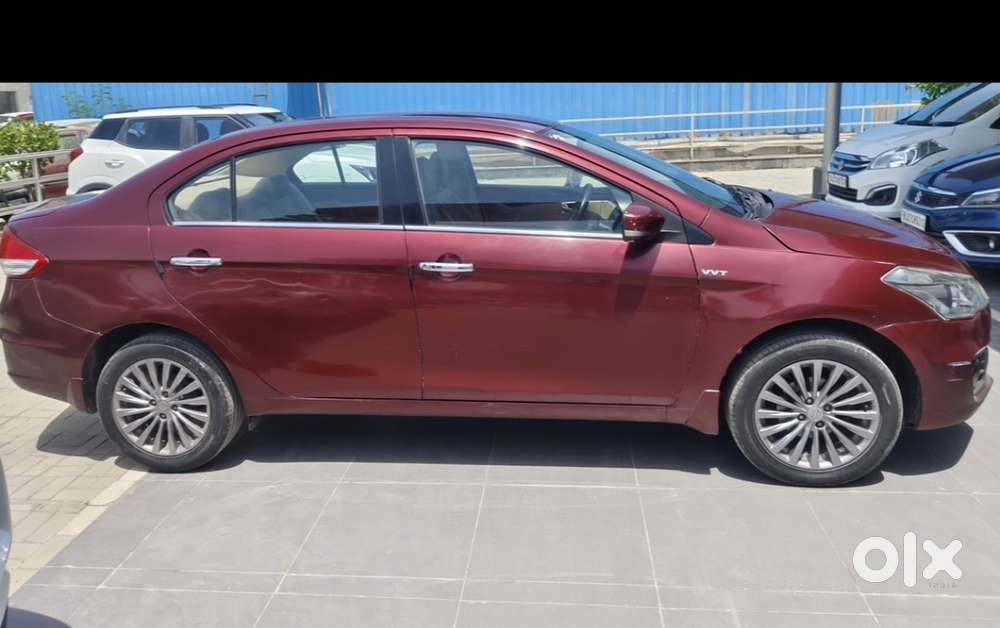 Maruti Ciaz Mehrron Colout Top Model Automatic