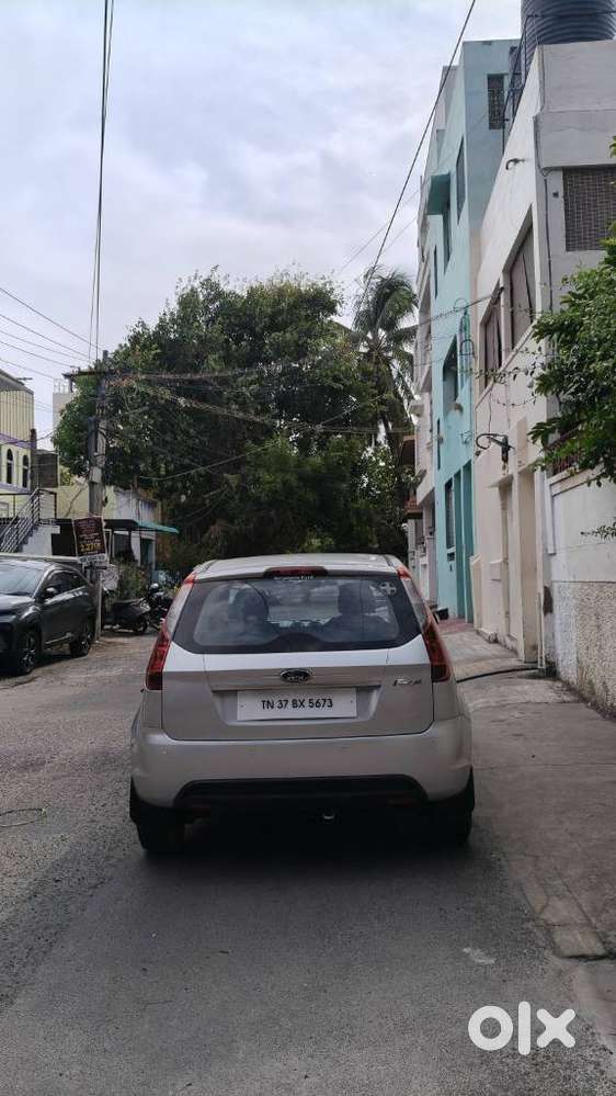 Ford Figo Petrol Zxi, 2012, Petrol