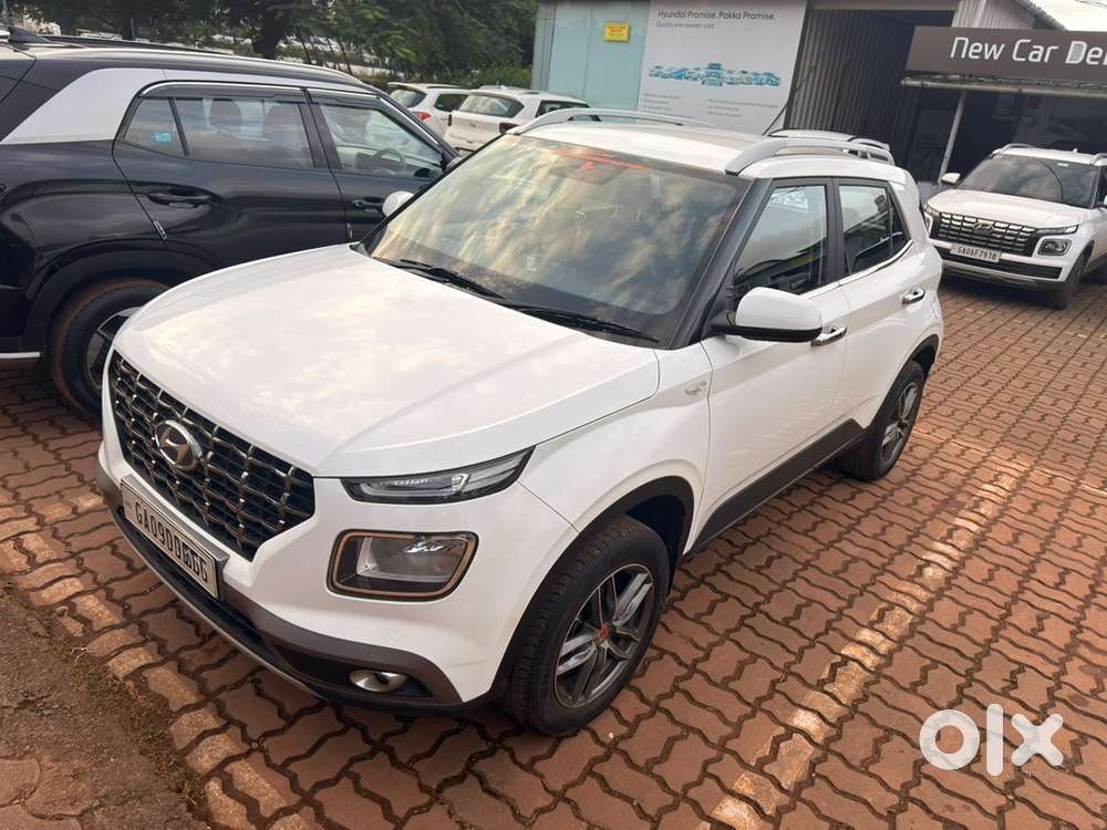  Hyundai Venue S 1.2 Petrol  2019  Only 29,000 Km  Polar White