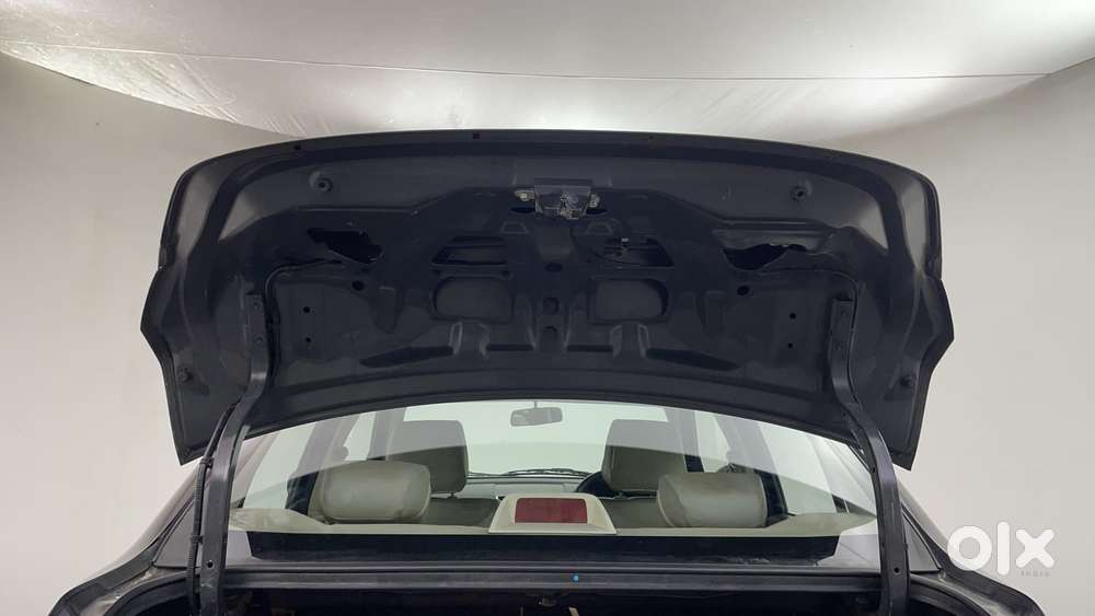 Maruti Suzuki Swift Dzire 1.3 Vxi, 2014, Petrol