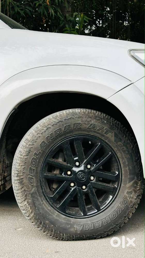Toyota Fortuner 4x2 Manual, 2012, Diesel