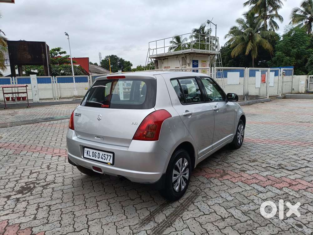 Maruti Suzuki Swift Vxi Abs Bsiv, 2006, Petrol