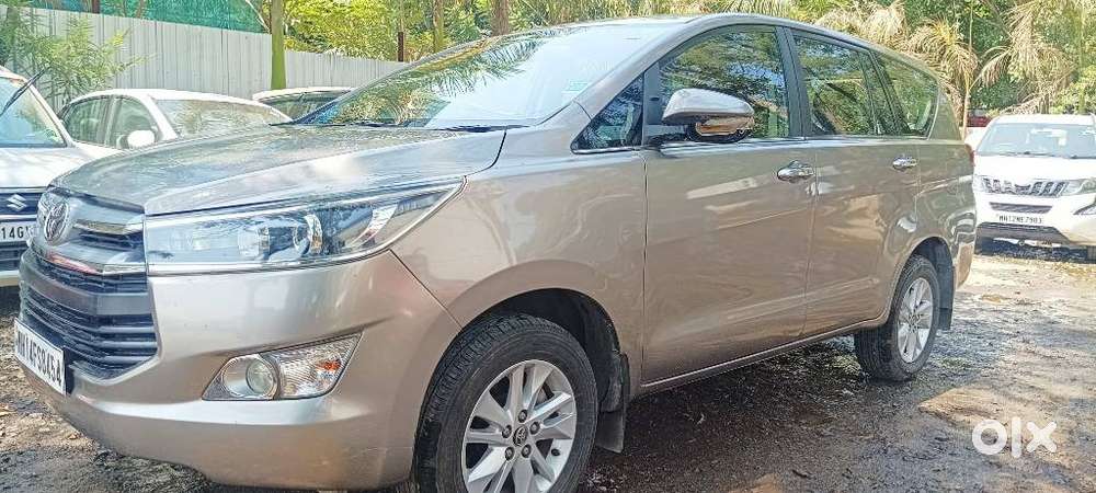 Toyota Innova Crysta 2.4 V, 2016, Diesel