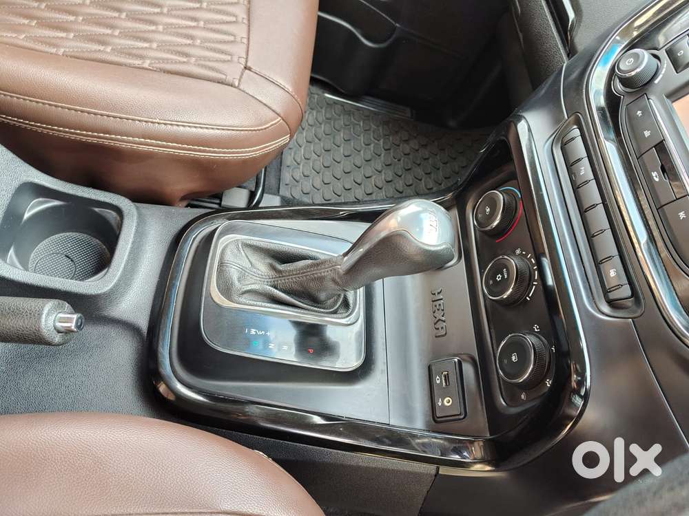 Tata Hexa 2.2 Xt 4x2 7 Str Dual Tone, 2018, Diesel
