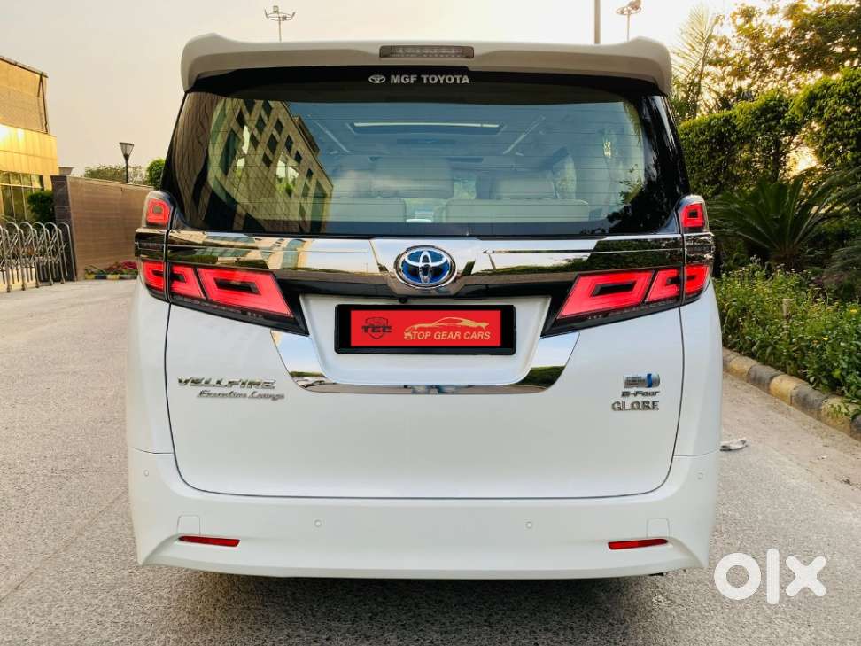 Toyota Vellfire 2.5 Executive Lounge, 2021, Petrol