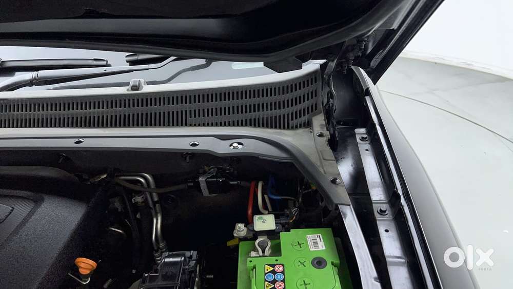 Mahindra Scorpio N Z8 Petrol At 7 Str, 2024, Petrol
