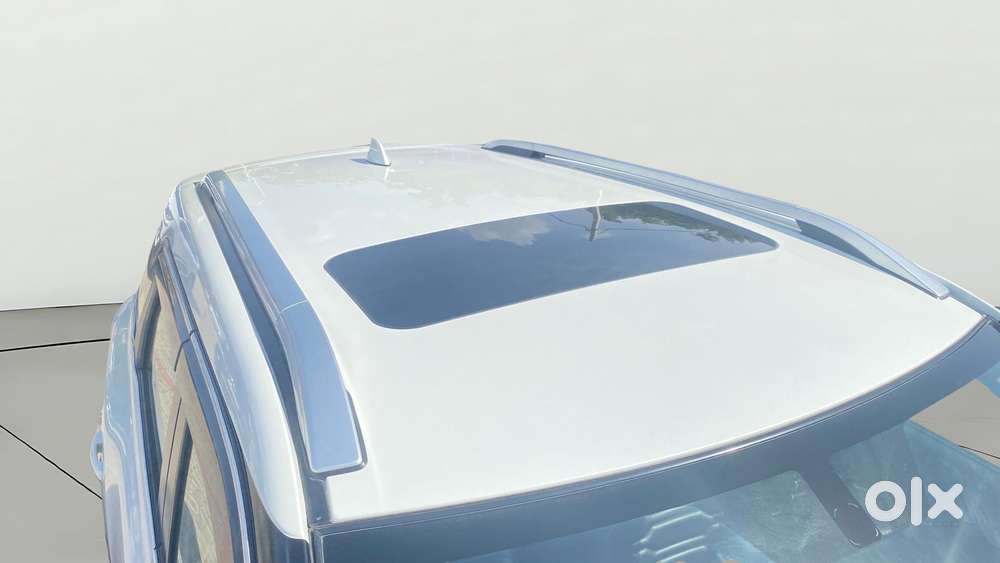 Maruti Suzuki Brezza 1.5 Zxi At Smart Hybrid, 2023, Petrol