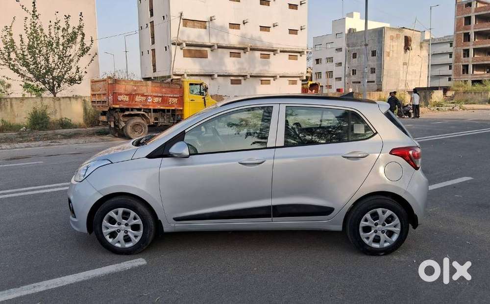 Hyundai Grand I10 2013-2016 Sportz, 2016, Cng & Hybrids