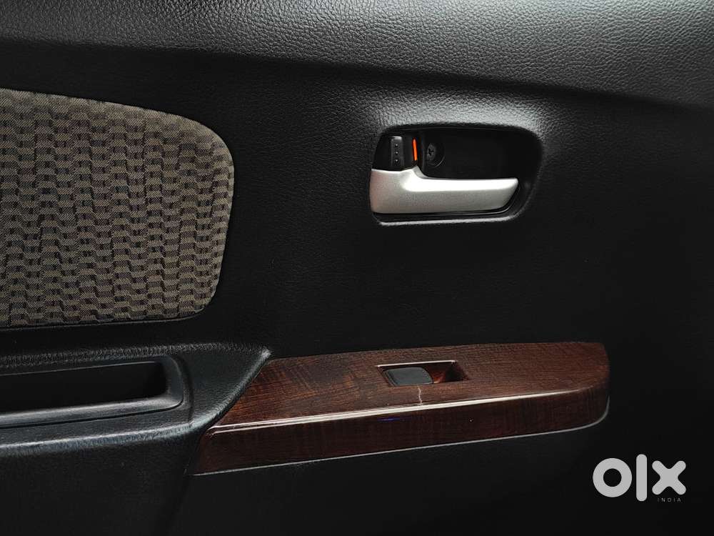 Maruti Suzuki Wagon R Lxi 1.0, 2015, Petrol