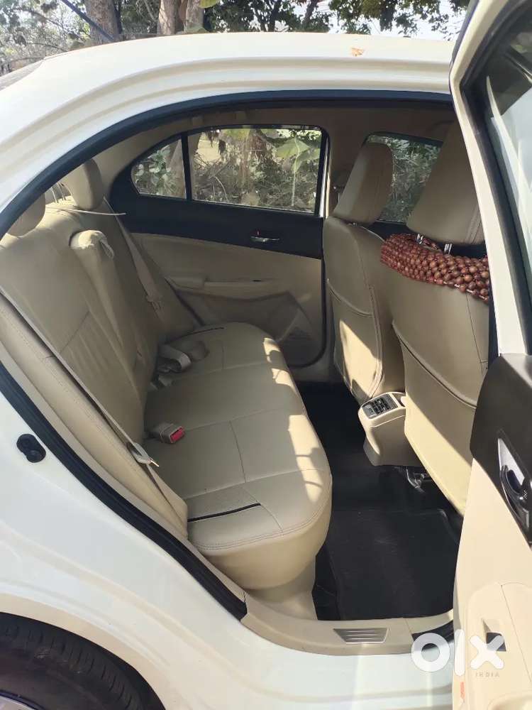 Single Hand Show Room Trck