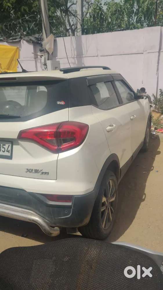 Mahindra Xuv300 Turbosport W8(o) 2021 Dual Tone