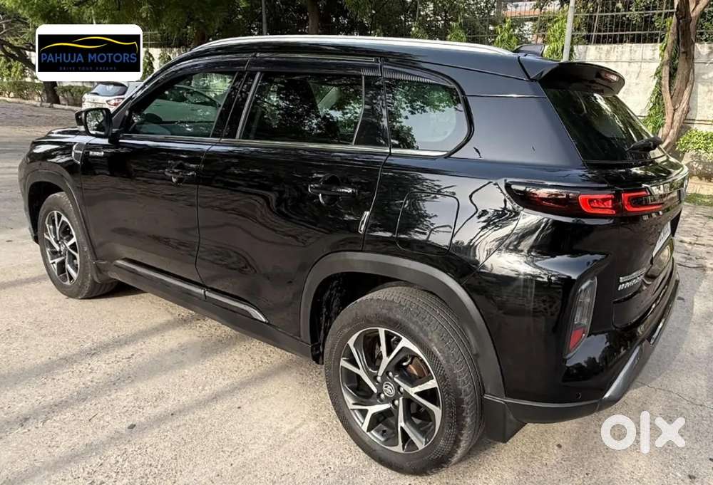 Toyota Urban Cruiser Hyryder, 2025, Petrol