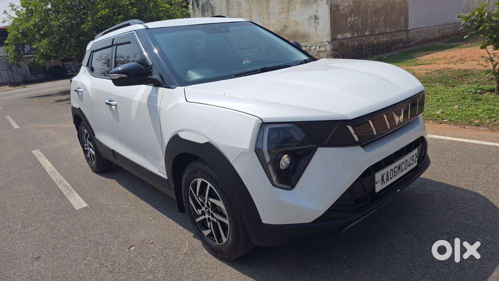 Mahindra Xuv 3xo Ax5 Ds Mt, 2025, Diesel