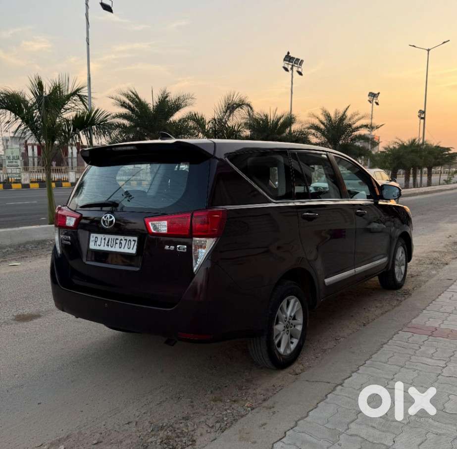 Toyota Innova Crysta 2.8 Gx At 8s, 2018, Diesel