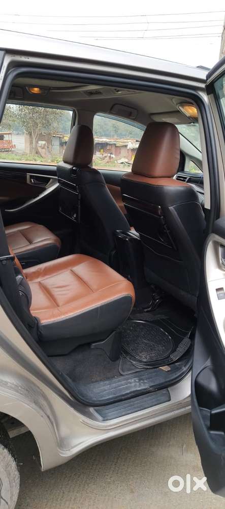 Toyota Innova Crysta 2.8z Automatic, 2017, Diesel