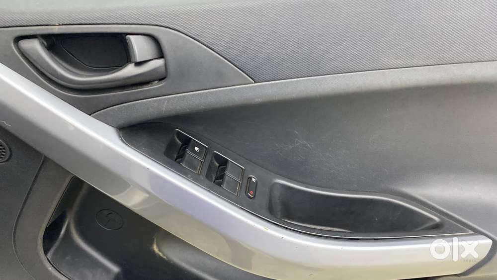 Tata Nexon 1.5 Revotorq Xma Amt, 2021, Petrol