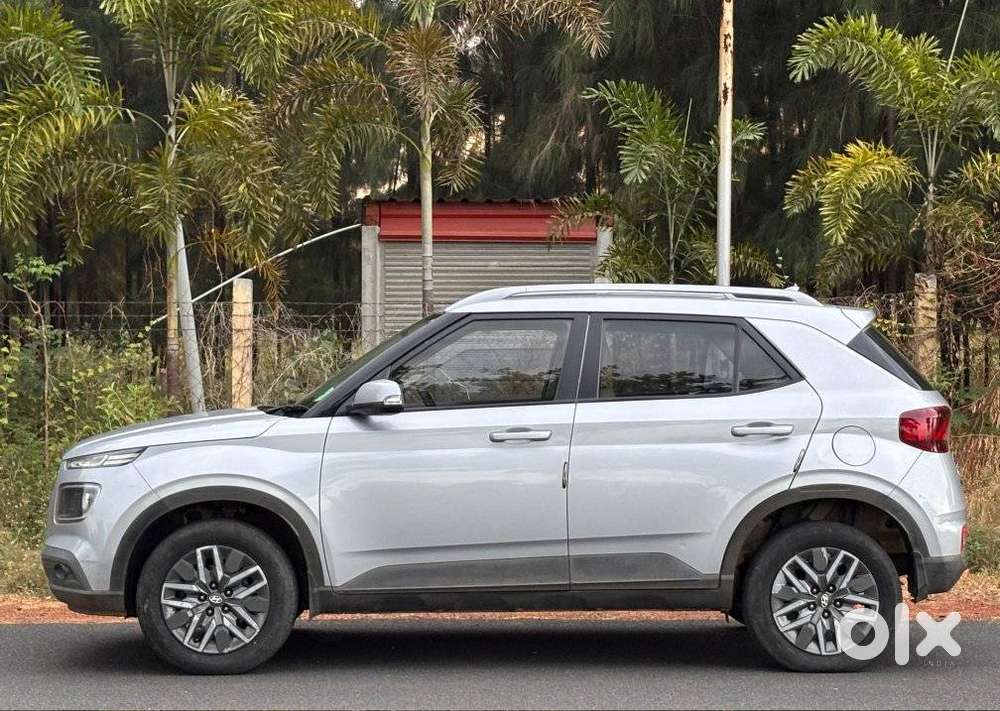 Hyundai Venue Sx (o) Mt 1.5 Diesel, 2021, Diesel