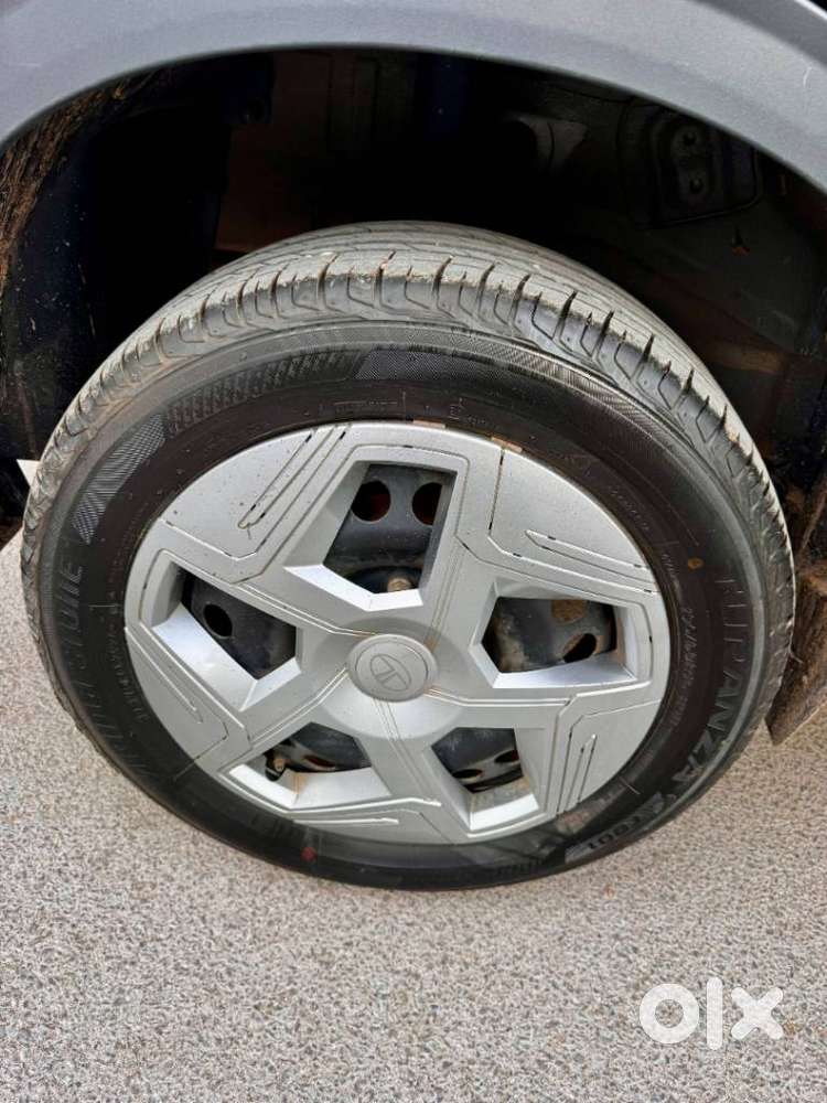 Tata Nexon, 2024, Petrol
