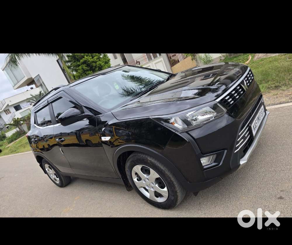Mahindra Xuv300 W6, 2023, Petrol