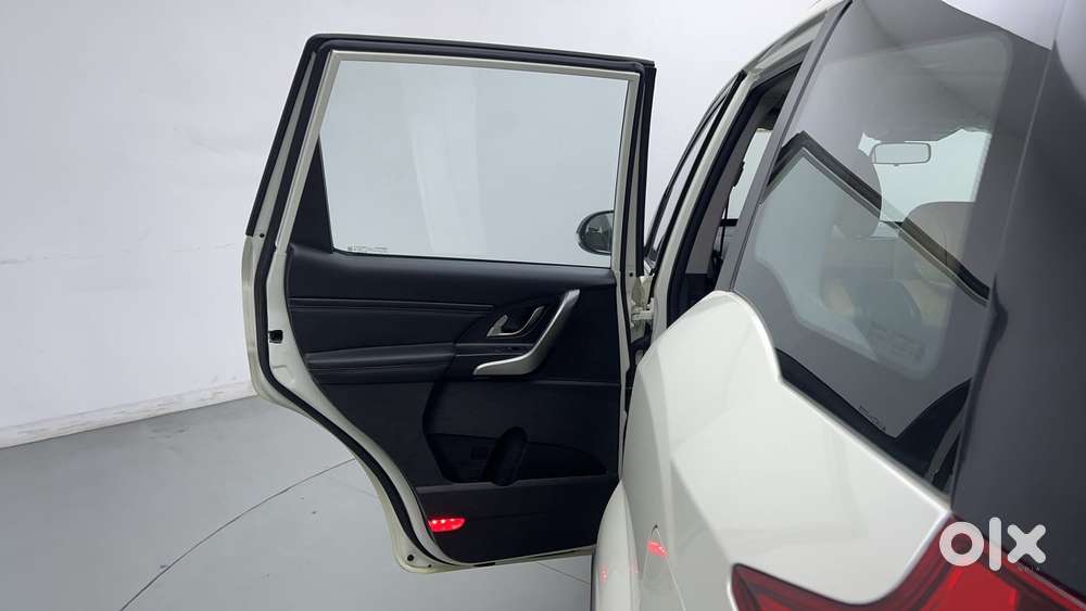 Mahindra Xuv500 W11 At, 2021, Diesel