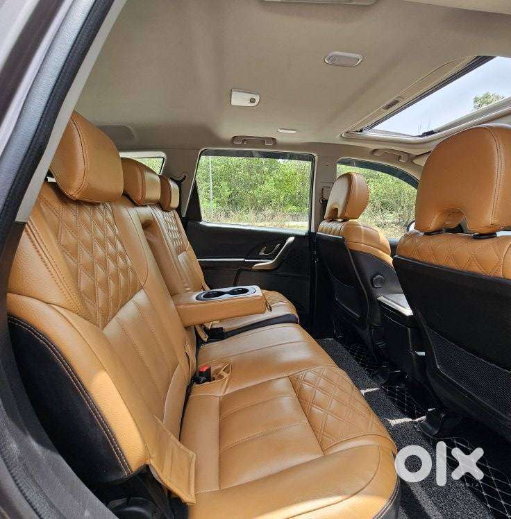 Mahindra Xuv500 W9 At, 2019, Diesel