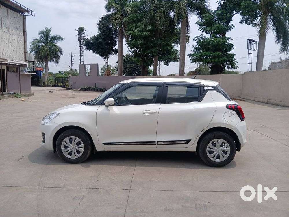 Maruti Suzuki Swift Vxi Optional, 2020, Petrol