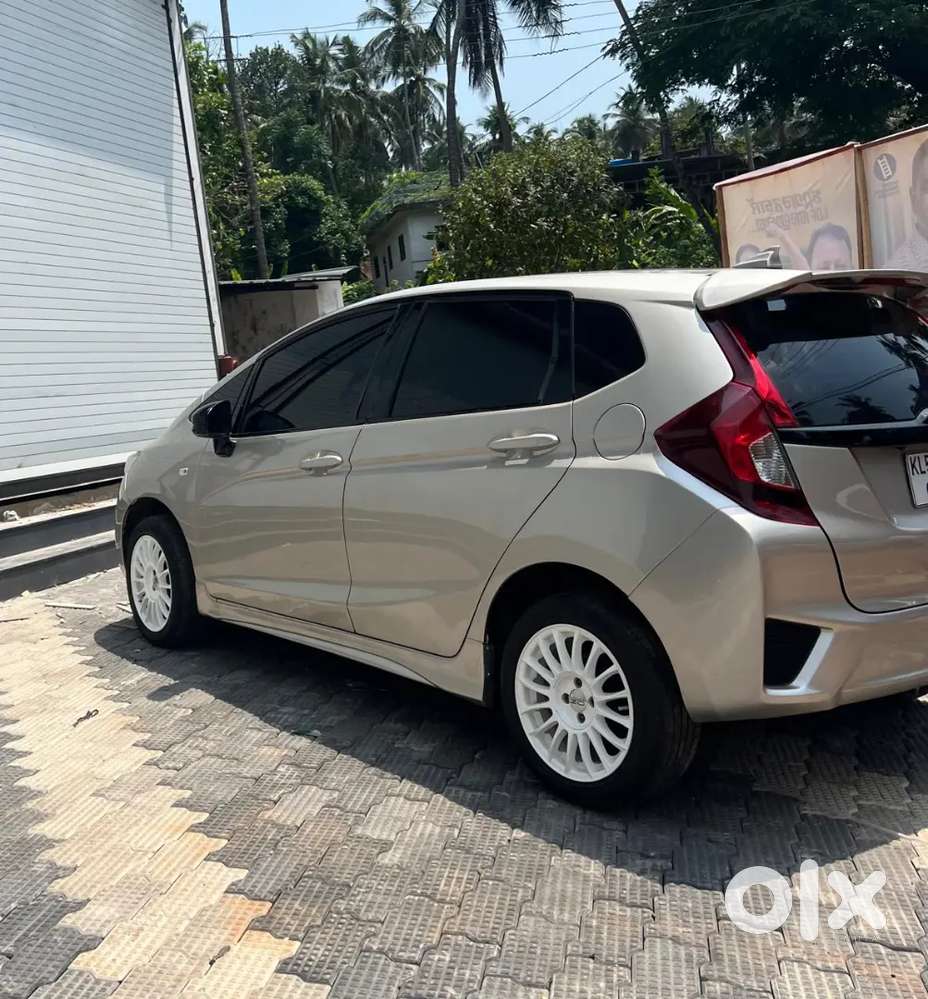 Honda Jazz Diesel Sv Mt 2016