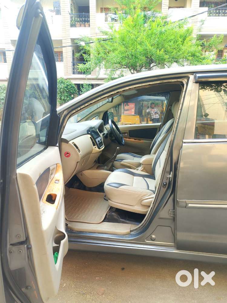 Toyota Innova 2.5 Gx 7 Str Bs-iii, 2009, Diesel