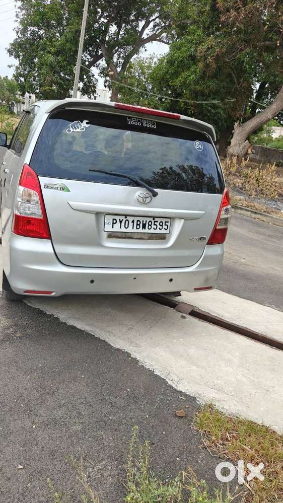 Toyota Innova 2.5 G (diesel) 8 Seater, 2013, Diesel