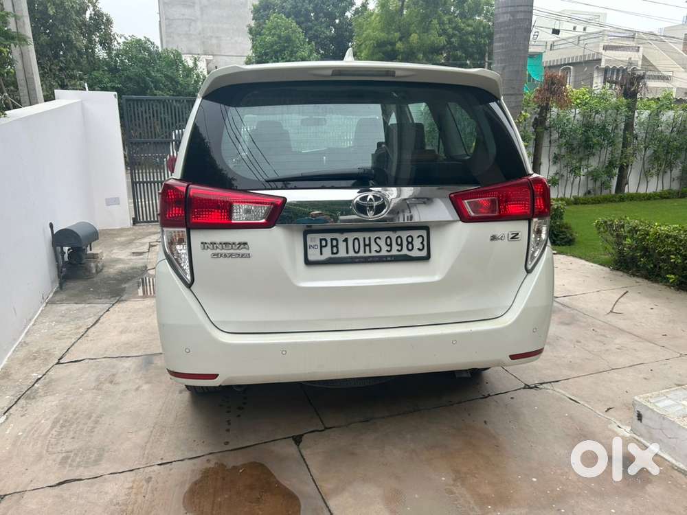 Toyota Innova Crysta Diesel 2022