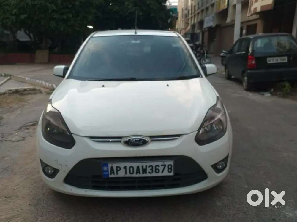 Ford Figo Petrol 2011