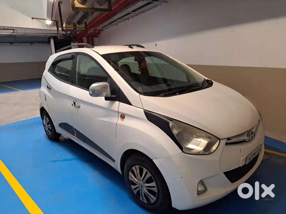 Hyundai Eon 2015 Petrol Well Maintained.