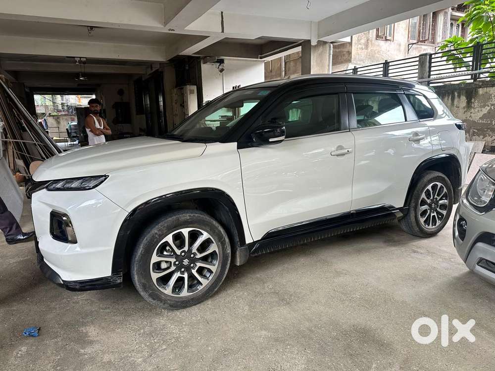Maruti Suzuki Grand Vitara 1.5 Alpha Plus Intelligent Hybrid Ecvt, 2..