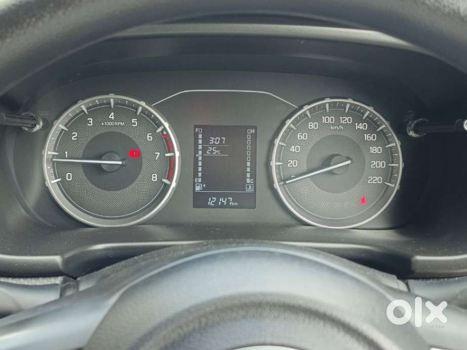 Maruti Suzuki Brezza 1.5 Vxi Smart Hybrid, 2025, Petrol