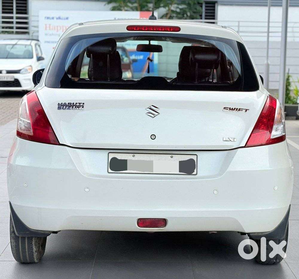 Maruti Suzuki Swift 1.2 Lxi (o), 2015, Petrol